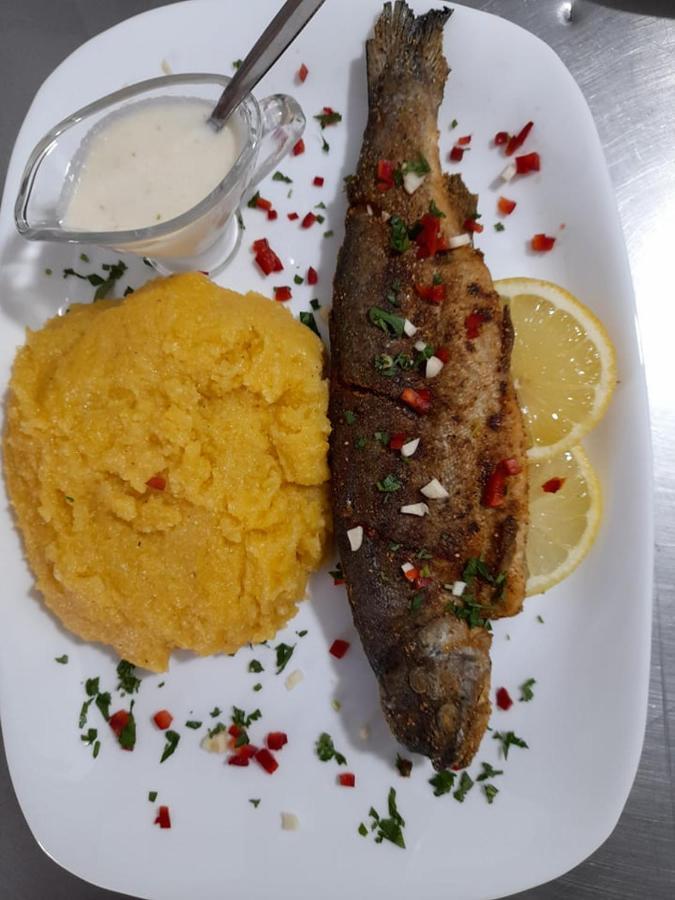 Cabana Dor De-Acas / Restaurant Dor De-Acas Gura Haitii Buitenkant foto